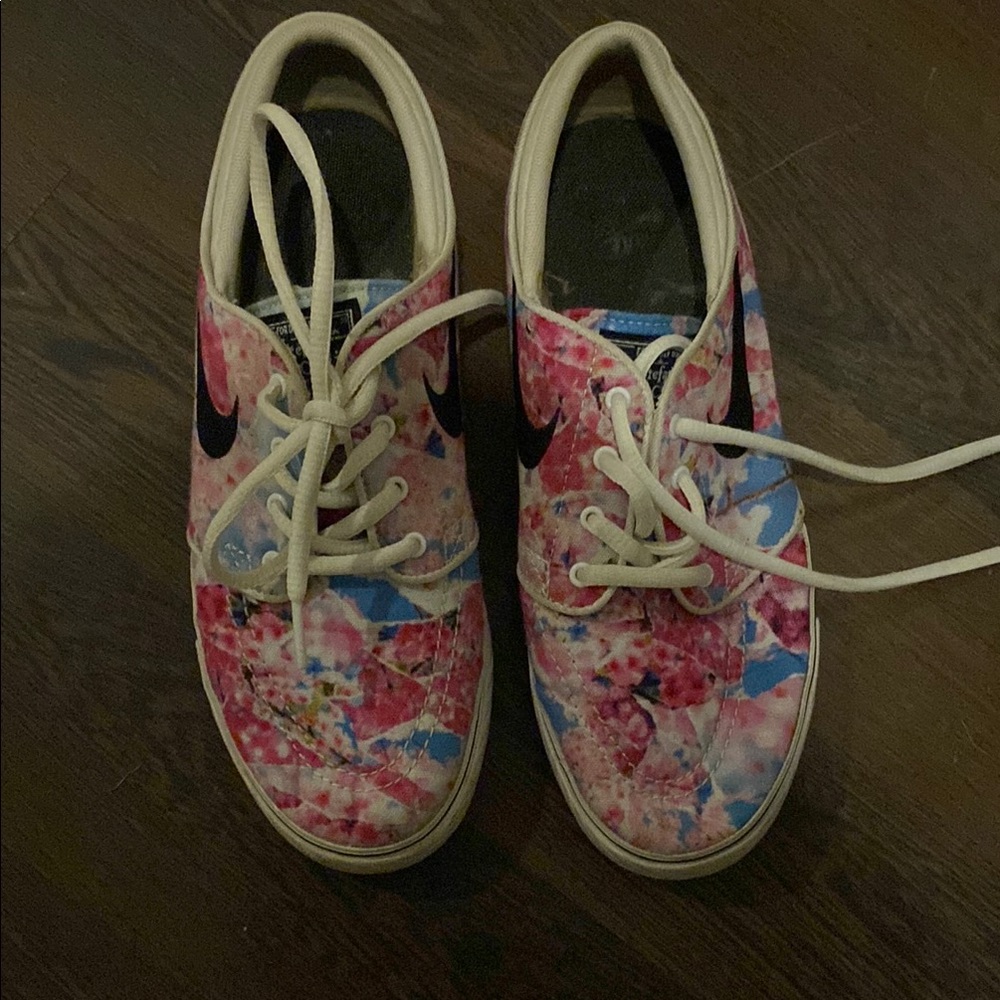 Nike SB Stefan Janoski Cherry Blossom Sneakers